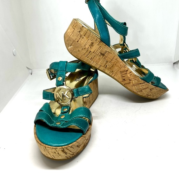 MICHAEL KORS TURQUOISE LEATHER WEDGES SIZE 6 - Picture 2 of 8